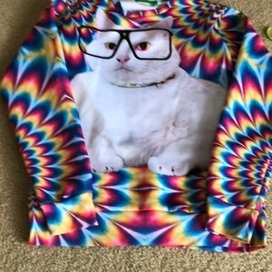 Cat sweatshirt same image on back EUC size large